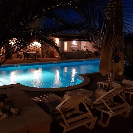 Mit Schwimmbad Apartment Buici (Istria)